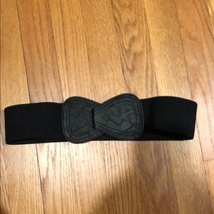 Anthropologie snakebite belt Small